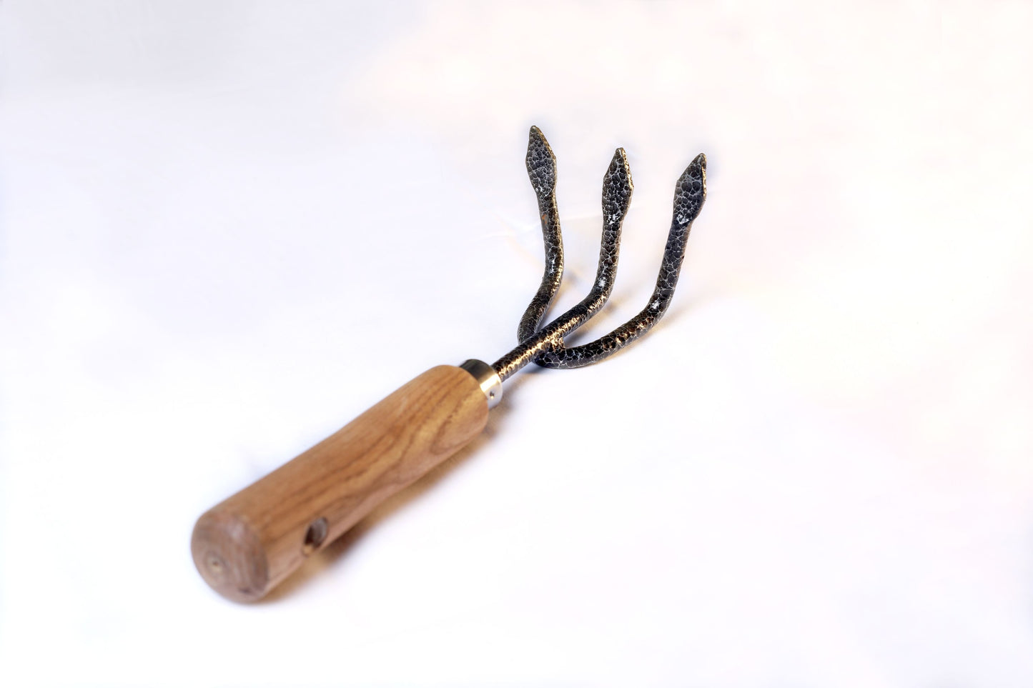 WOODEN HAND CULTIVATOR (723)